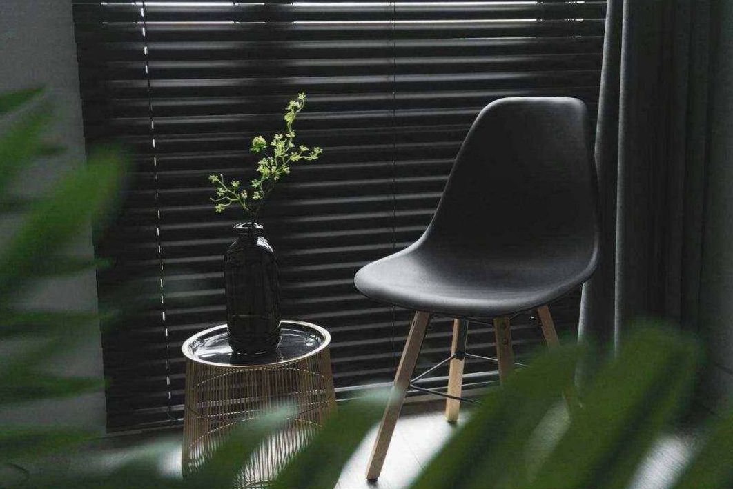 Upholstered bench seat